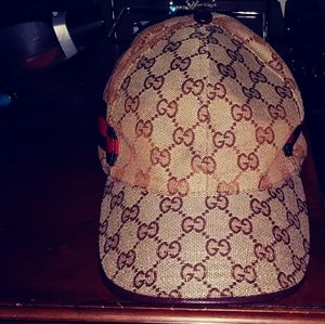 Gucci baseball cap